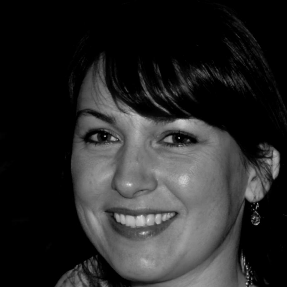 Dr. Sarah Müller, Geschäftsführerin von santhequivar